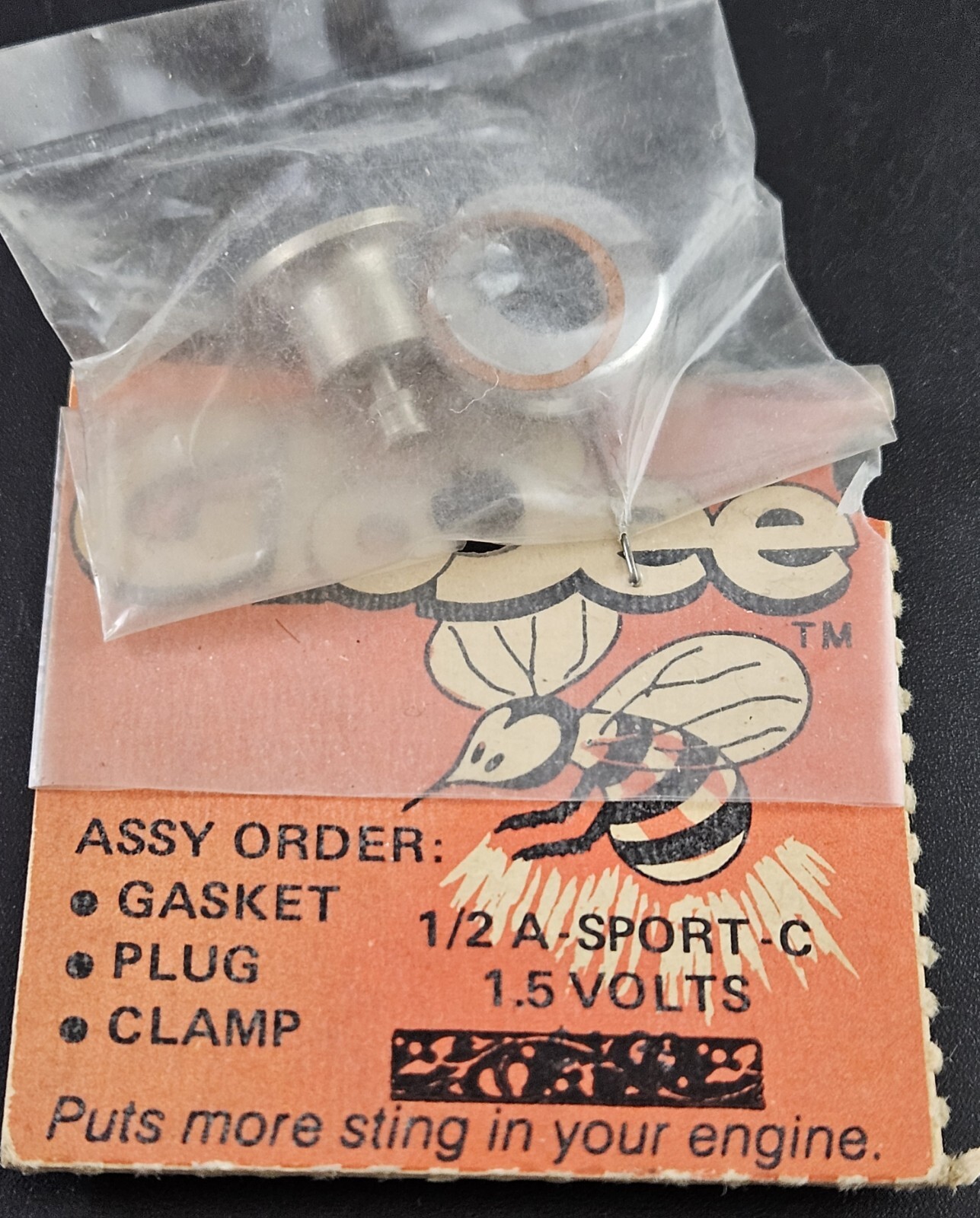 Vintage GloBee R/C Plug Assy Gasket Clamp 1.5 Volt 1/2 A-SPORT-C NOS HD12