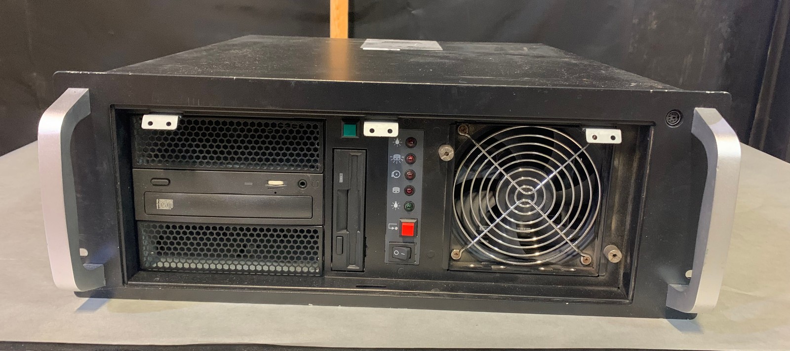 American Dynamics 500GB Intellex Digital Video Management System (ADD6R032D050)