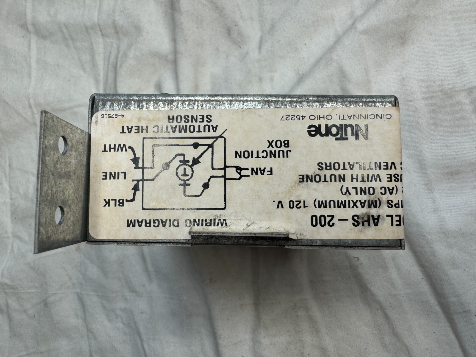 NUTONE AHS-200 AUTOMATIC HEAT SENSOR 10 AMP 120 V 60 HZ