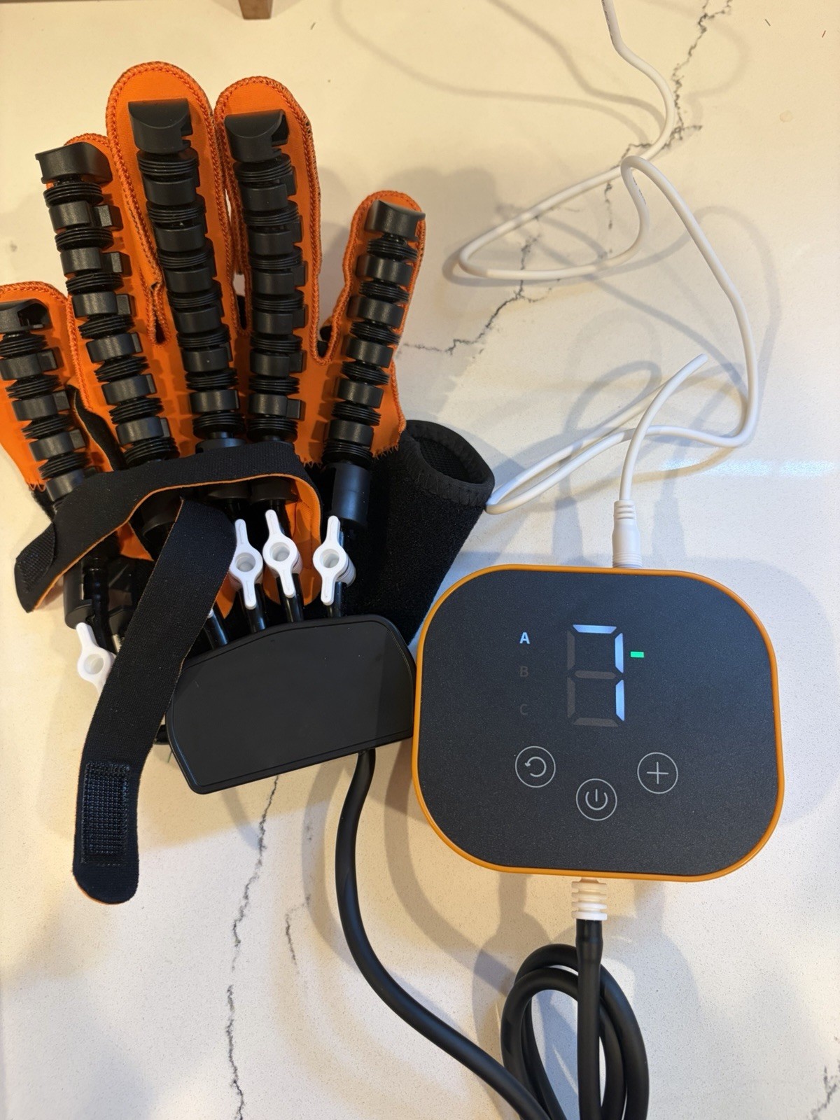 Hand Function Rehabilitation Training Device
