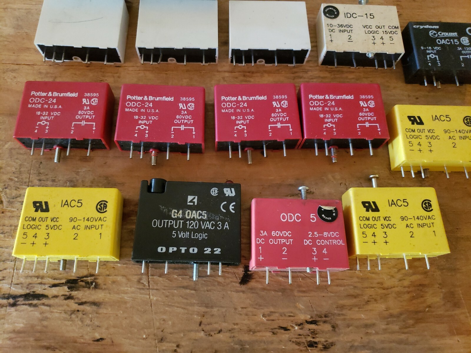 ELECTRICAL INPUT/OUTPUT MODULE LOT. SEE PICS. 17 PIECES