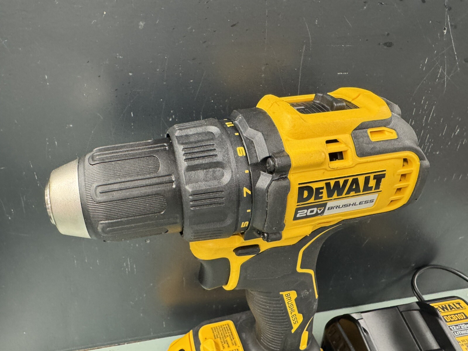 Dewalt DCD793B 20 Volt 1/2 Cordless Brushless Drill Driver DISPLAY MODEL