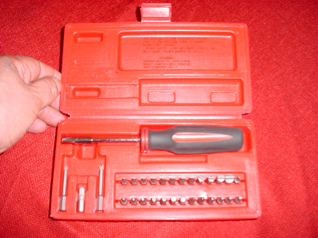 GUN KIT CLEANING/ TOOL KIT WITH CASE SPECIFIC SPECIALIZED TOOLS GUNMASTER