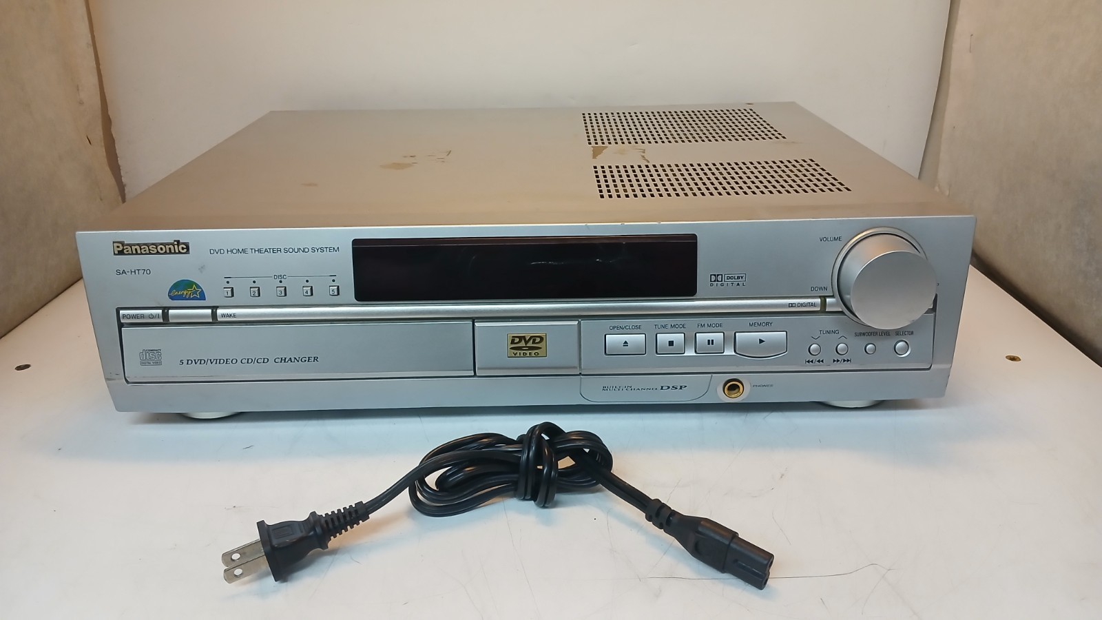 Panasonic SA-HT70 DVD/CD/AM/FM 5-Disc Home Theater System SOUND SYSTEM *WORKING*