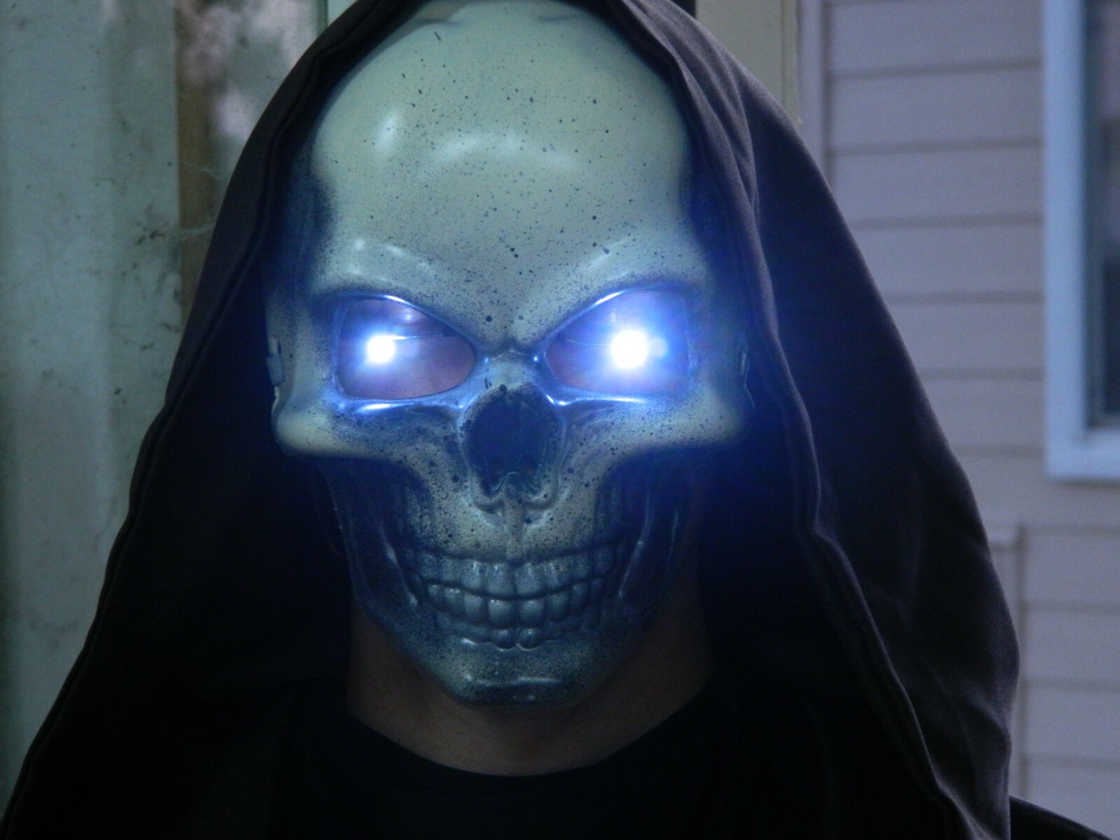 Halloween Prop,  Cosplay,  COSTUME Led GLOW Eyes Glasses for Masks, White
