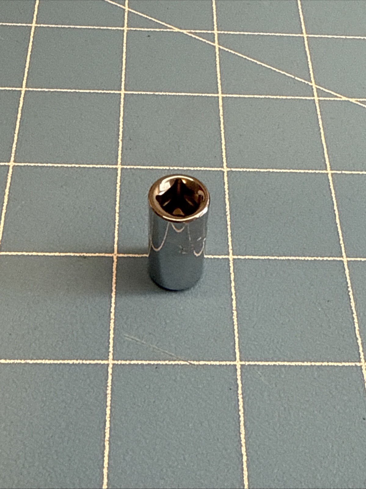 MAC TOOLS,1/4 " SOCKET DRIVEN, BIT HOLDER.