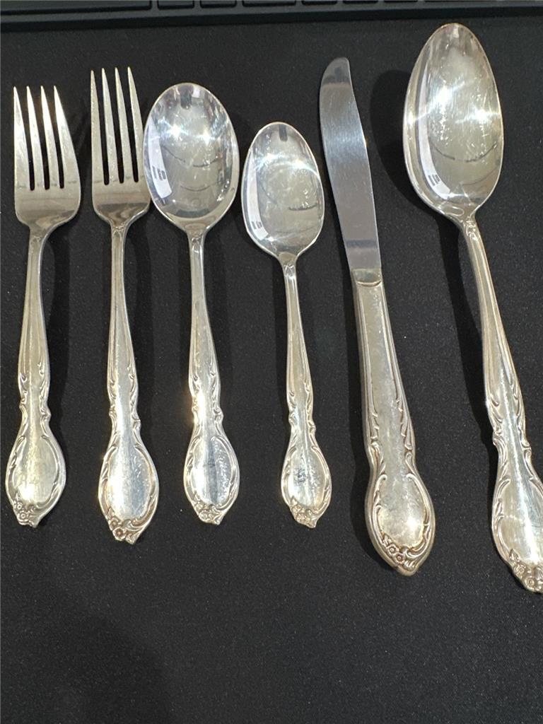 WM Rogers IS 1959 "Moonlight" - "Lovelight"- Royal Victorian You Choice Flatware