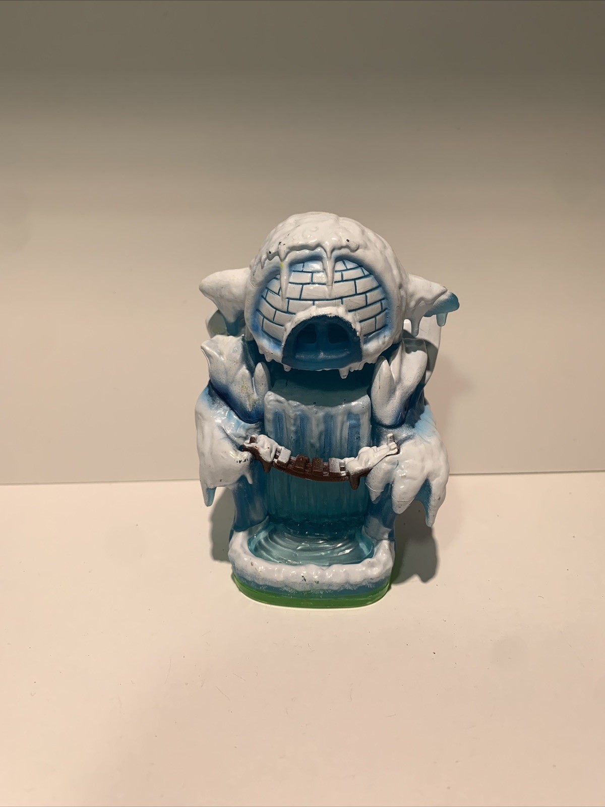 Skylanders Spyros Adventure Ice Cave Figure Activision 2011