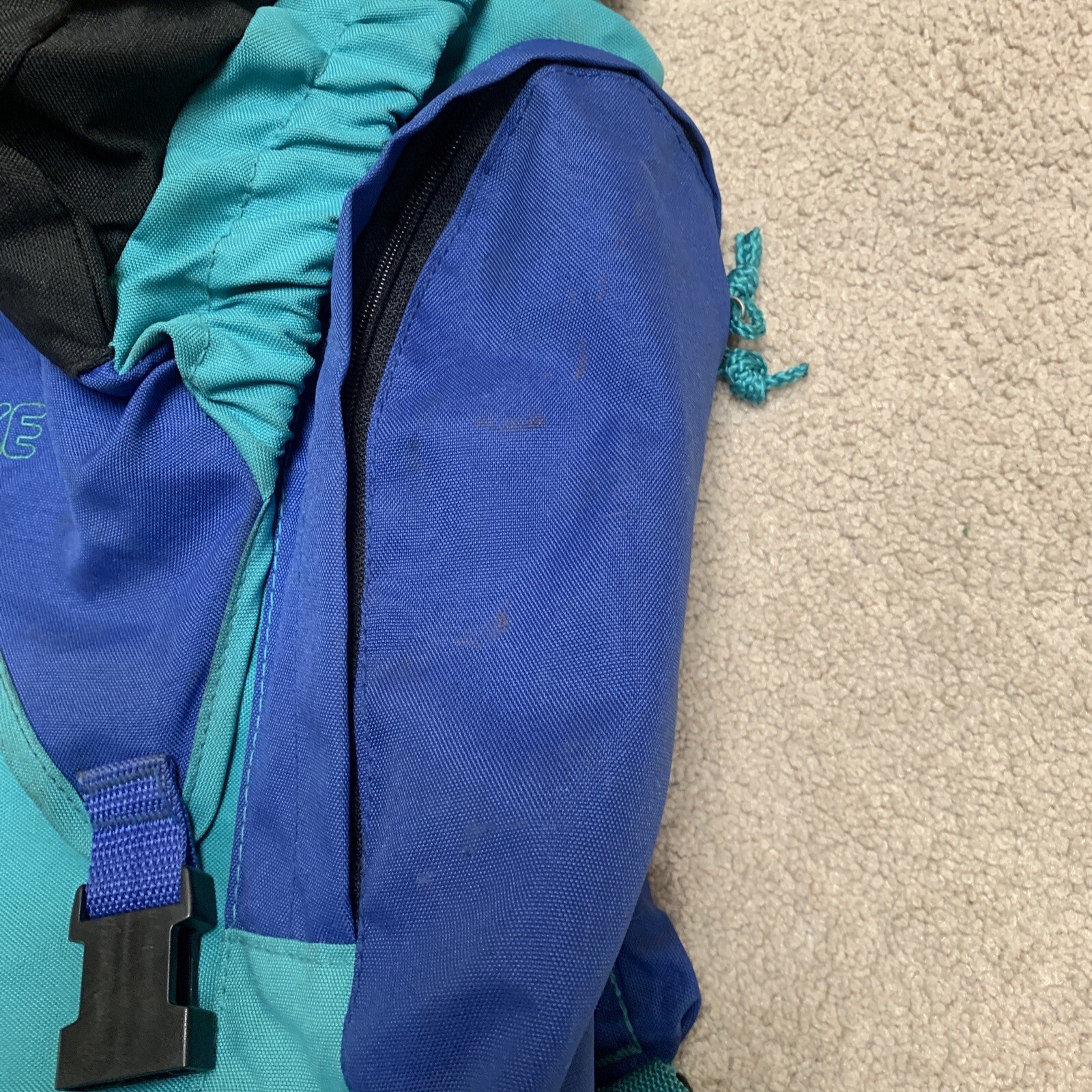 Eurohike Eagle 601 Internal Frame Hiking Backpack Rucksack Blue, Black, & Green