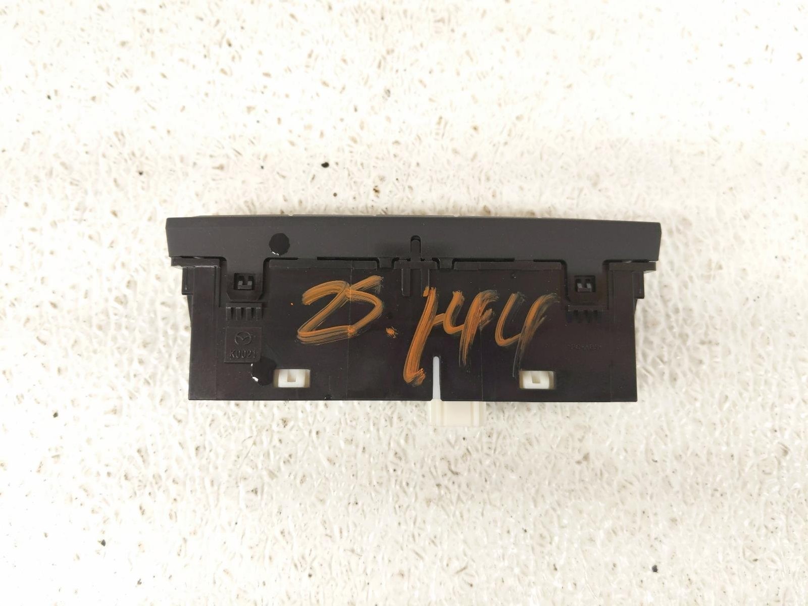 2021-2024 Mazda 3 Integrated Control Panel Switch Unit Bfvw-66-170