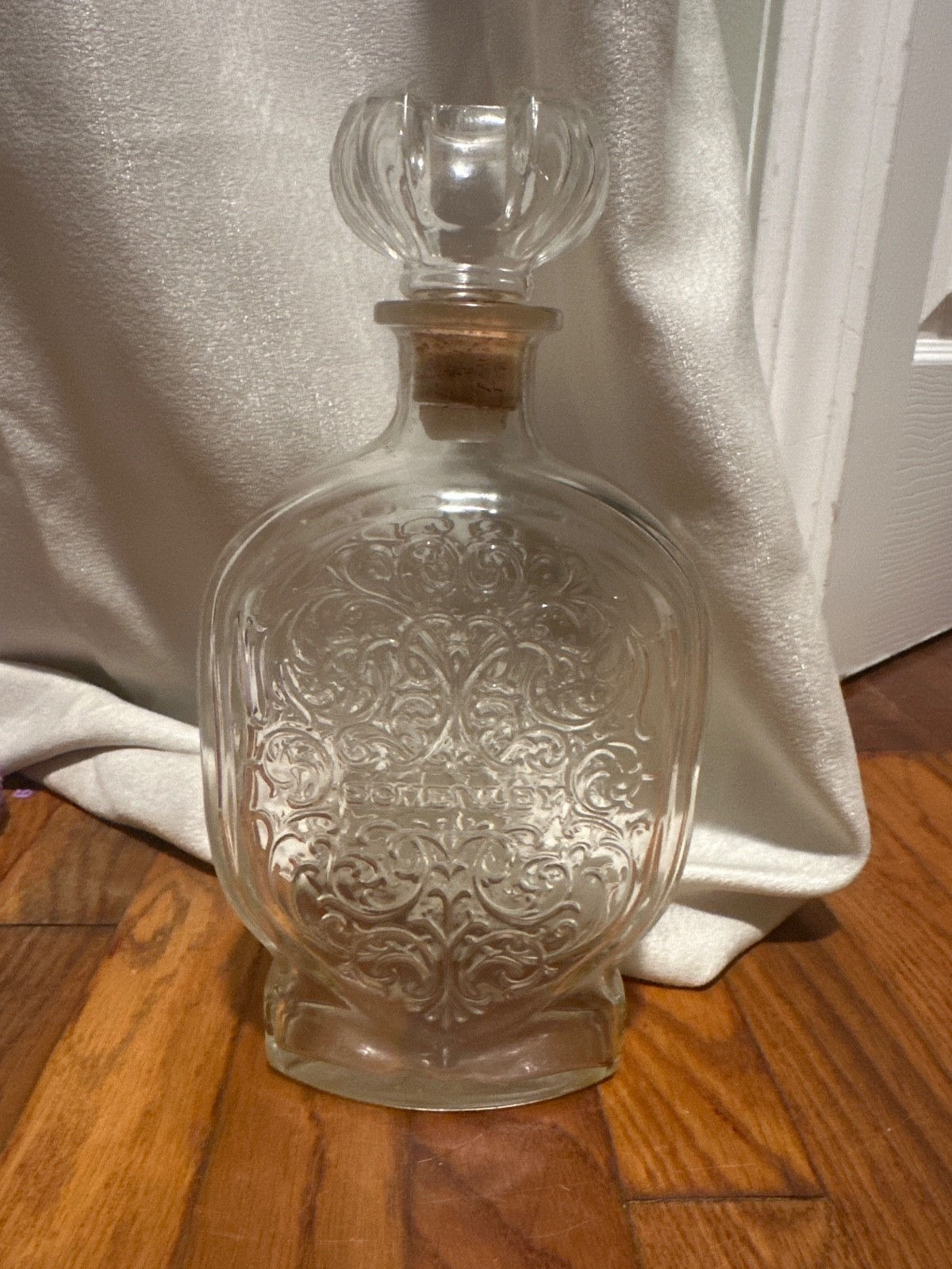 Vintage 1953 Schenley Whiskey Glass Decanter Ornate Embossed Art Nouveau Stopper