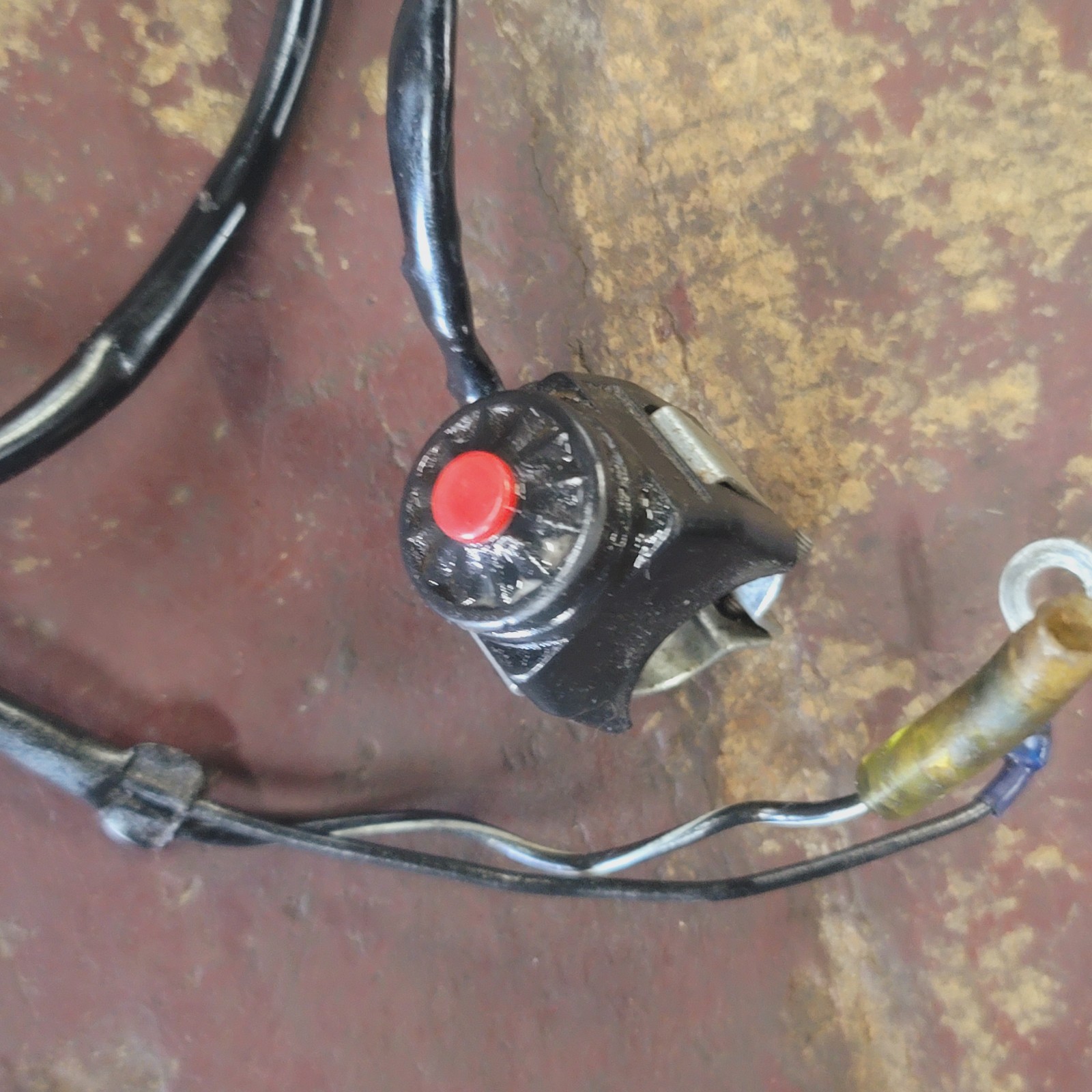 2010 KTM 530 EXC OEM KILL OFF SWITCH BUTTON B4515