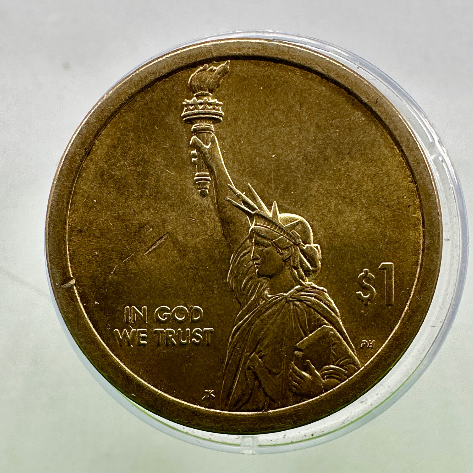 2018 P Innovation Golden Dollar Very Fine + condition