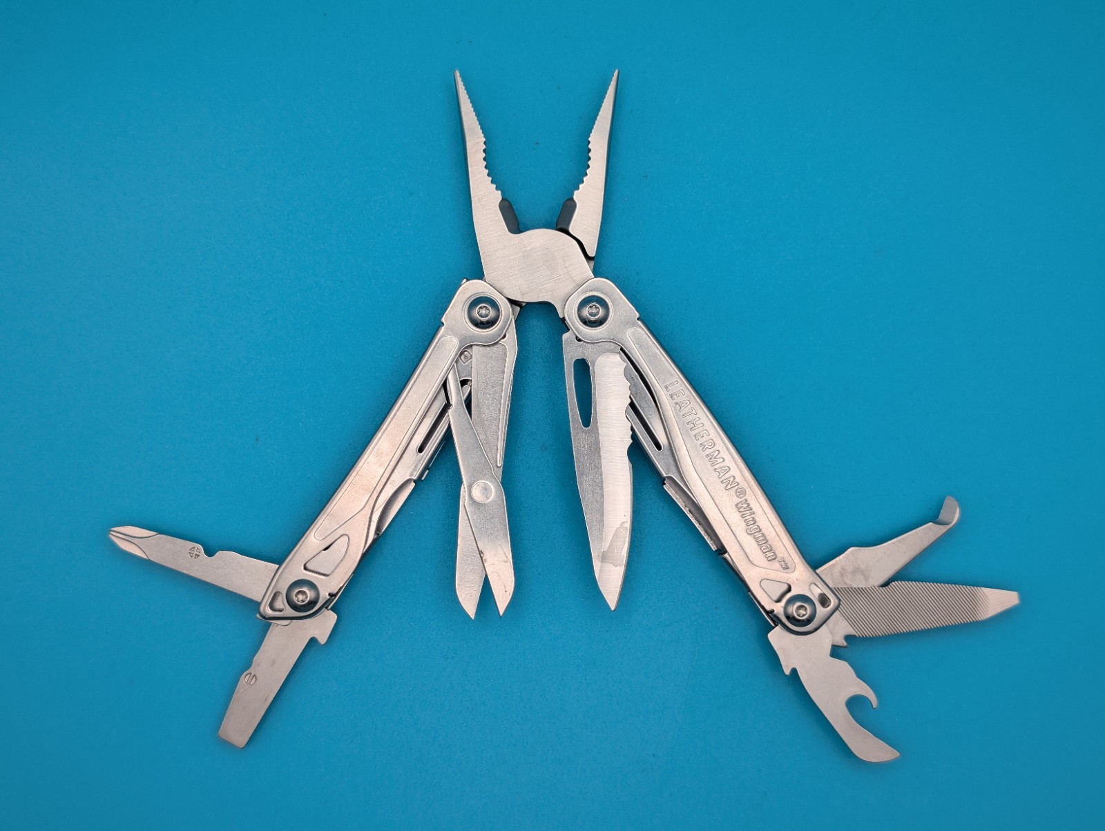 LEATHERMAN WINGMAN MULTI-TOOL! FAST SHIPPING!