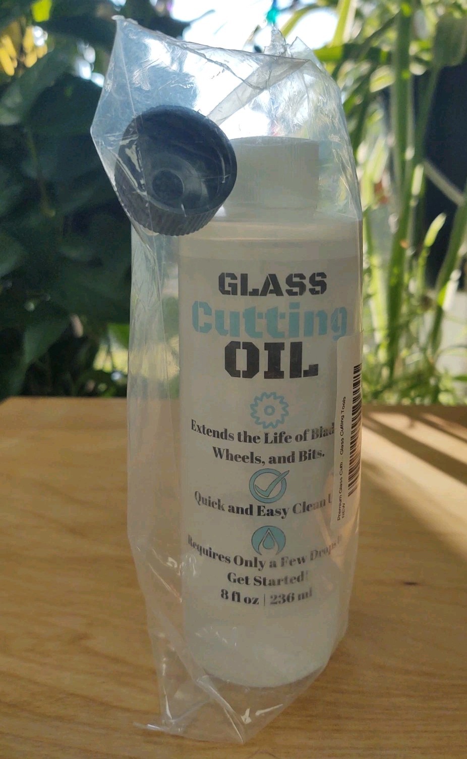 Premium Glass Cutting Oil 8 oz Specially Formulated Use with Glass Cutting