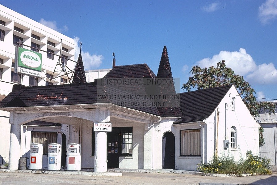EXXON GAS STATION GREENVILLE SOUTH CAROLINA 1979 4X6 POSTCARD PHOTO