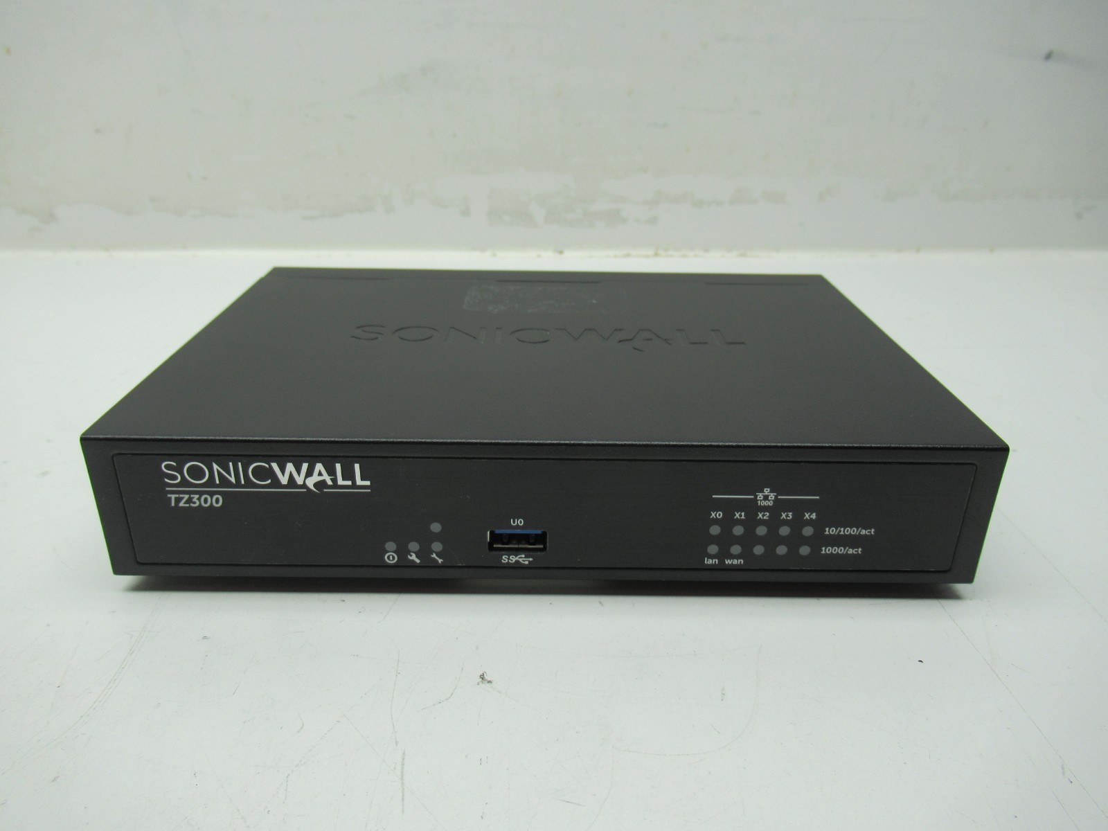 SonicWALL TZ300 Firewall Appliance APL28-0B4 No Power Supply