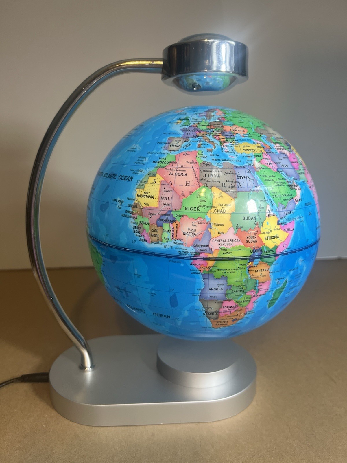 Floating Globe 8'' Magnetic Levitation Rotating Illuminated World