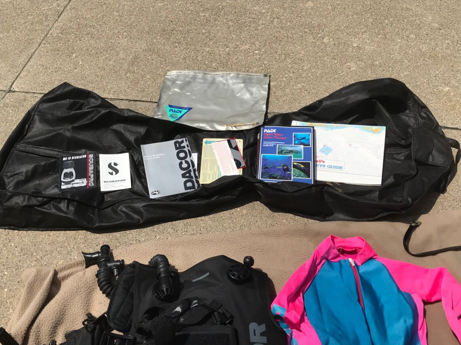 Dacor Scuba Diving Small Ladies Set Regulators + Gauges +ETC.