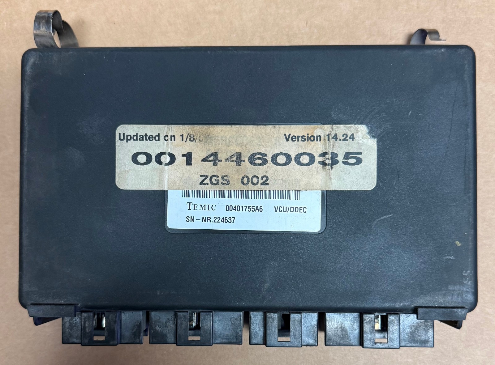 MERCEDES-BENZ Cab Control Module VCU/DDEC 00401755A6