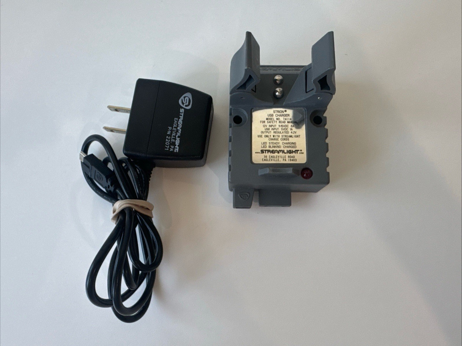 Streamlight Strion Charger Model 74114 Flashlight Charging Cradle AC Wall Adapt