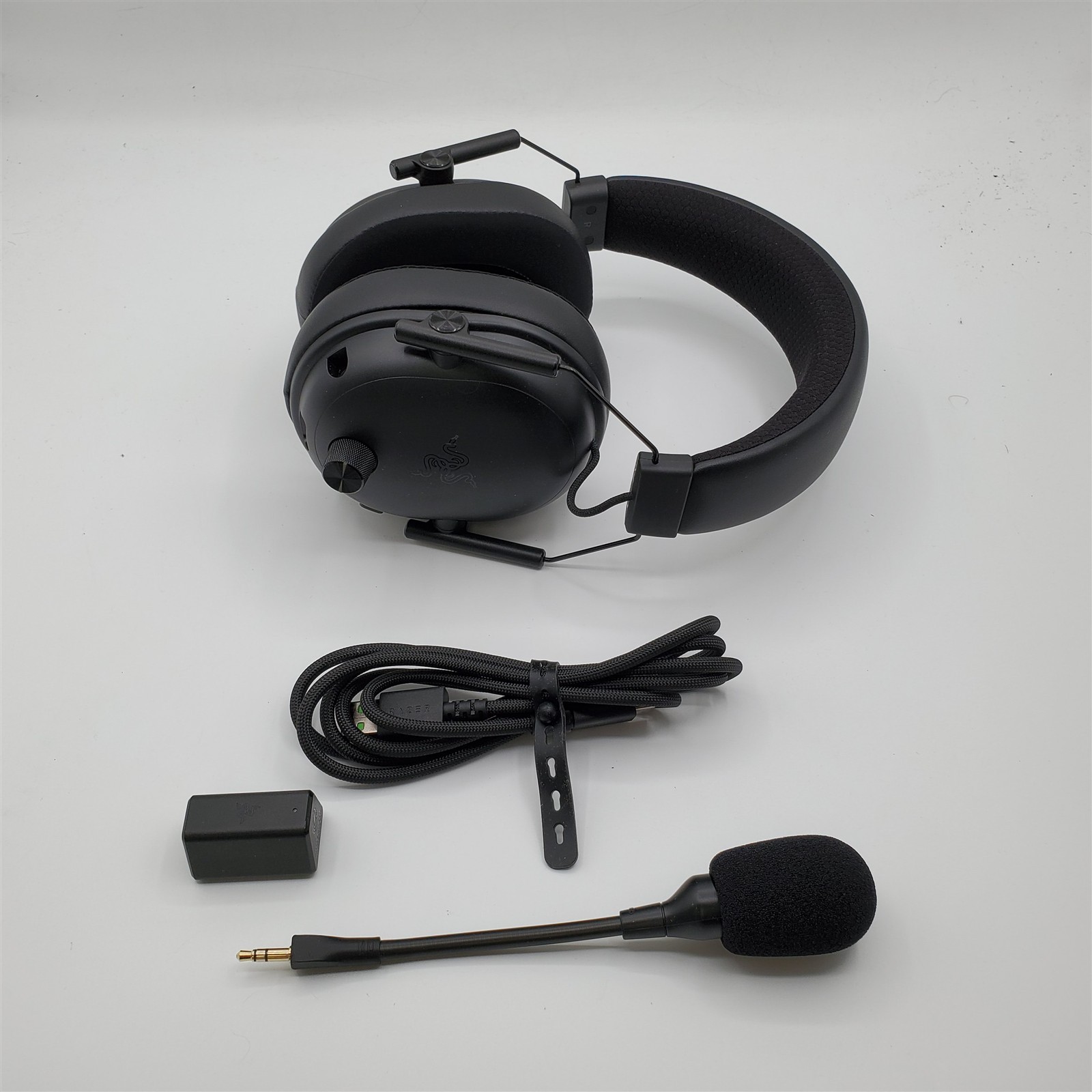Razer BlackShark V3 Wireless Gaming Headset - Black