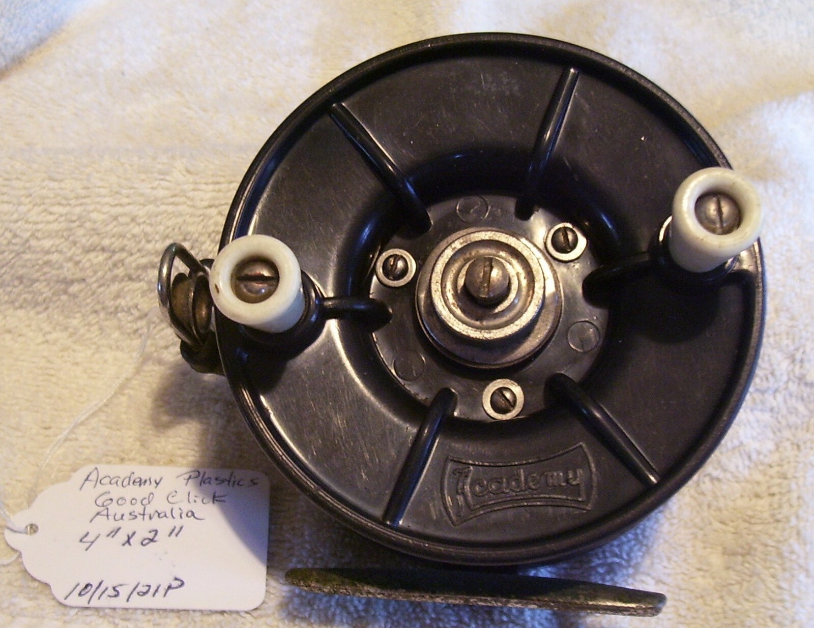 VINTAGE ACADEMY PLASTICS TROLLING REEL 10/15/21P  4" X 2" GOOD CLICK  AUSTRALIA