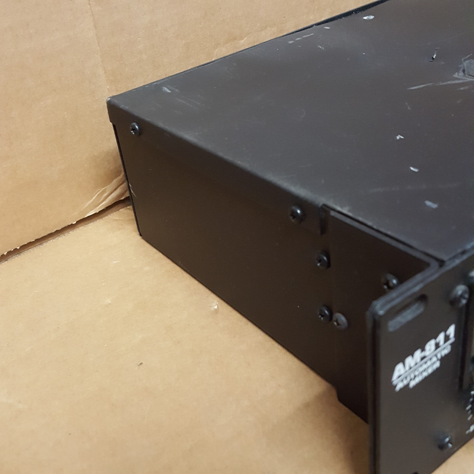 Crest Audio Automatic Mixer AM-811 (Powers On) w/Power Cord - USED