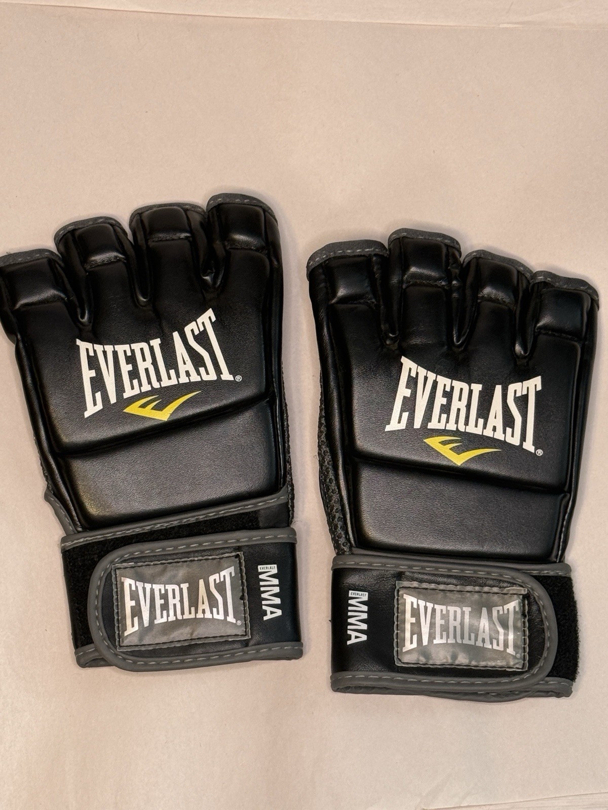 Everlast Open-Finger Training Grappling Gloves for MMA, Black