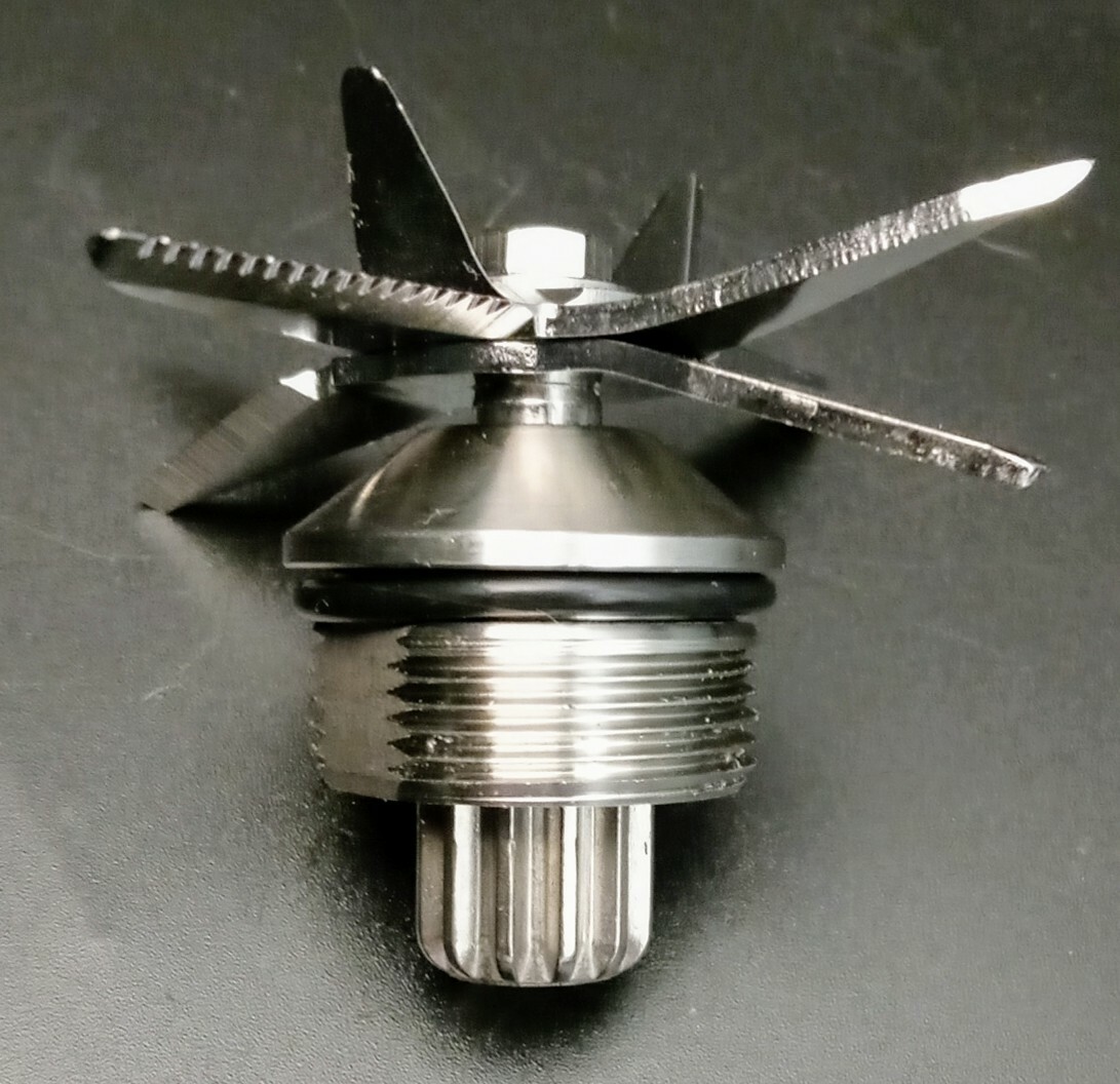 Upgraded Heavy Duty Blade fits Vitamix 5000 5200 Standard Containers.