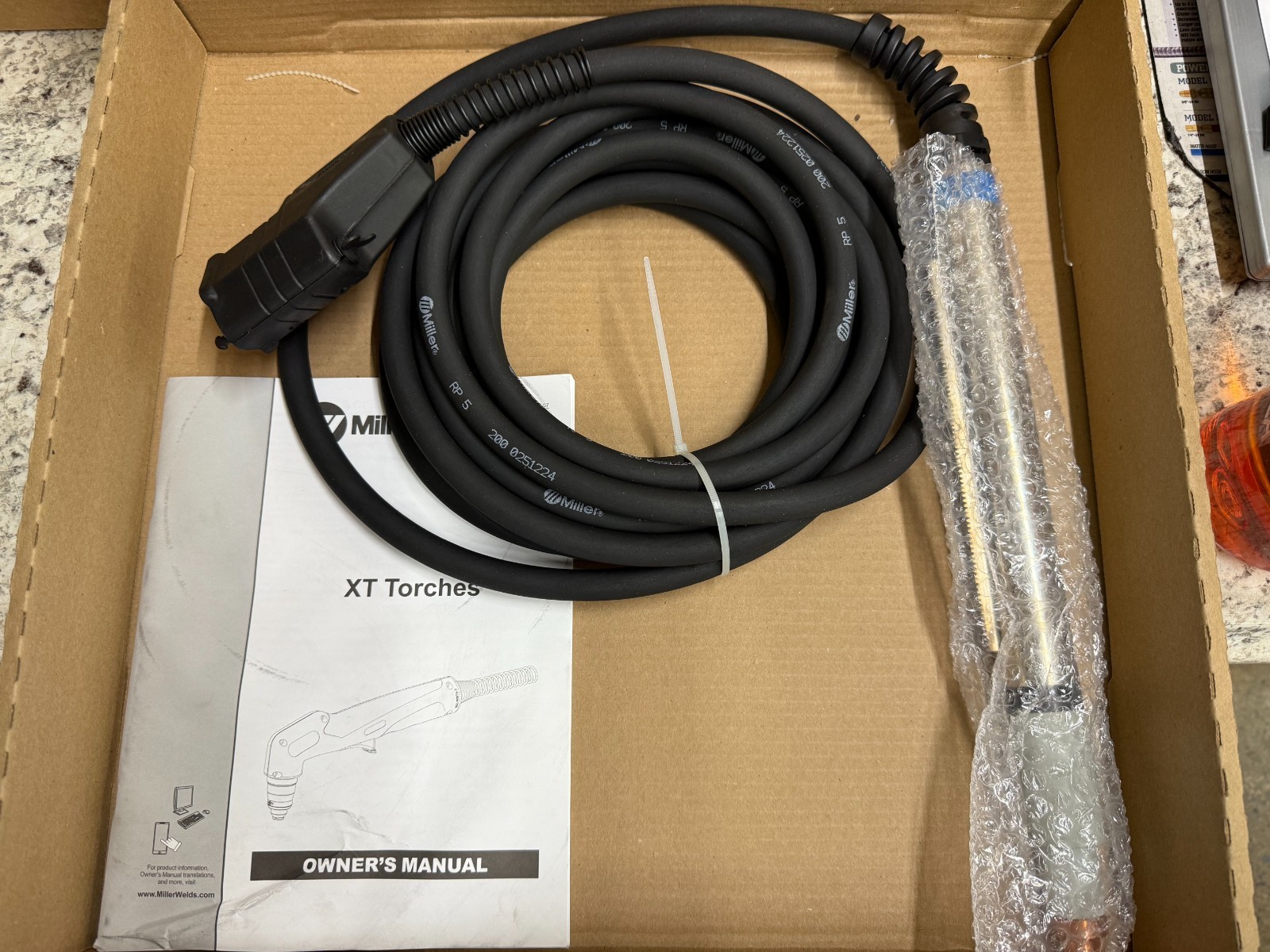 Automatic Miller XT60 Torch 25ft Part# 249955 -CH
