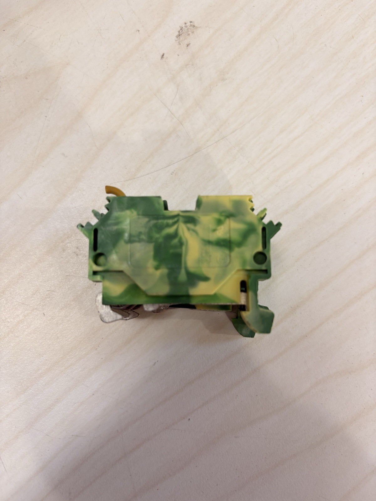 Lot of 45 Wago 280 Ground Terminal Block, Green/Yellow, 28 - 12 AWG 2.5mm