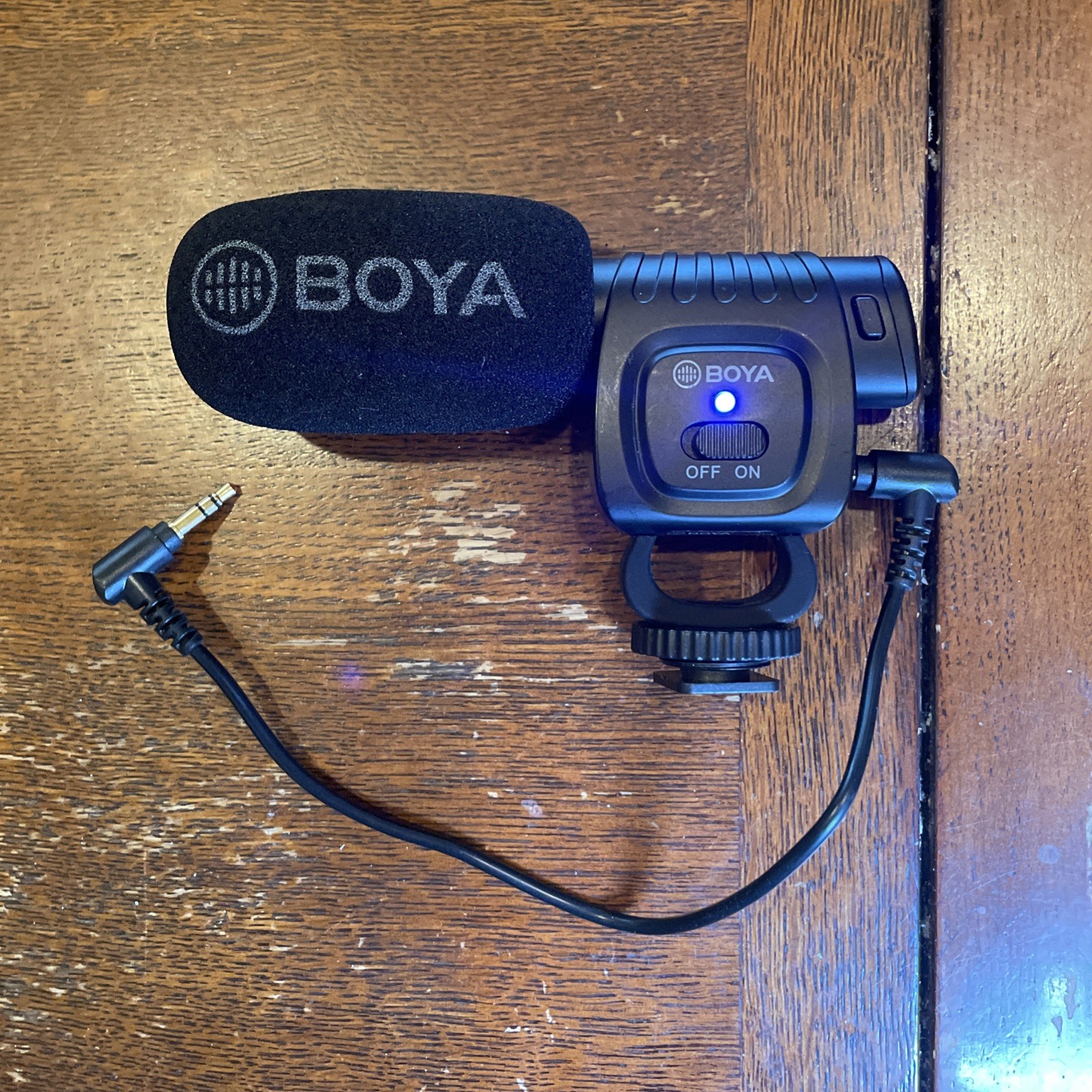 Boya BY-BM3011 Compact Condenser Shotgun Audio Black Microphone