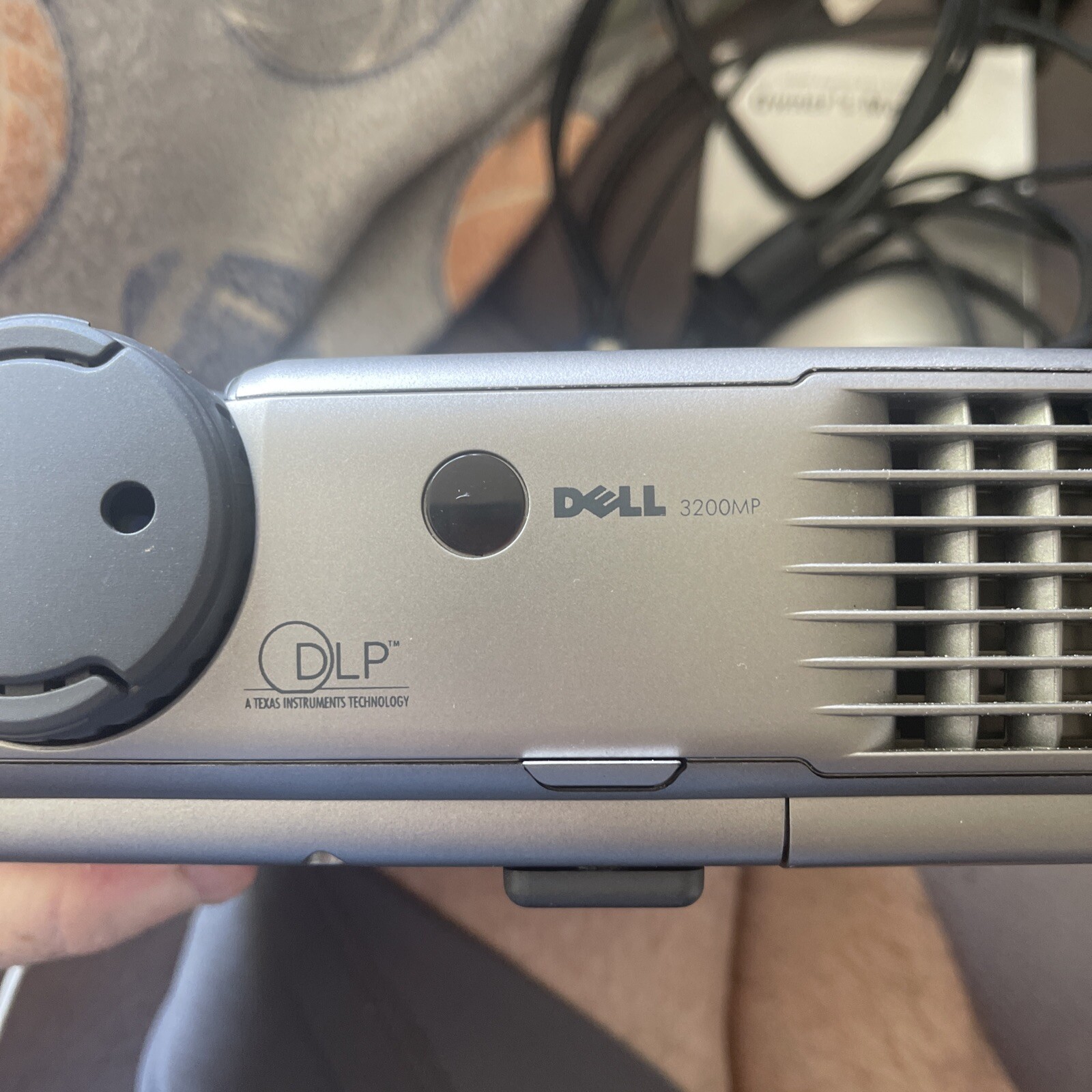 Dell 3200MP DLP Front Projector No Remote in Original Dell Case - Cords Manual