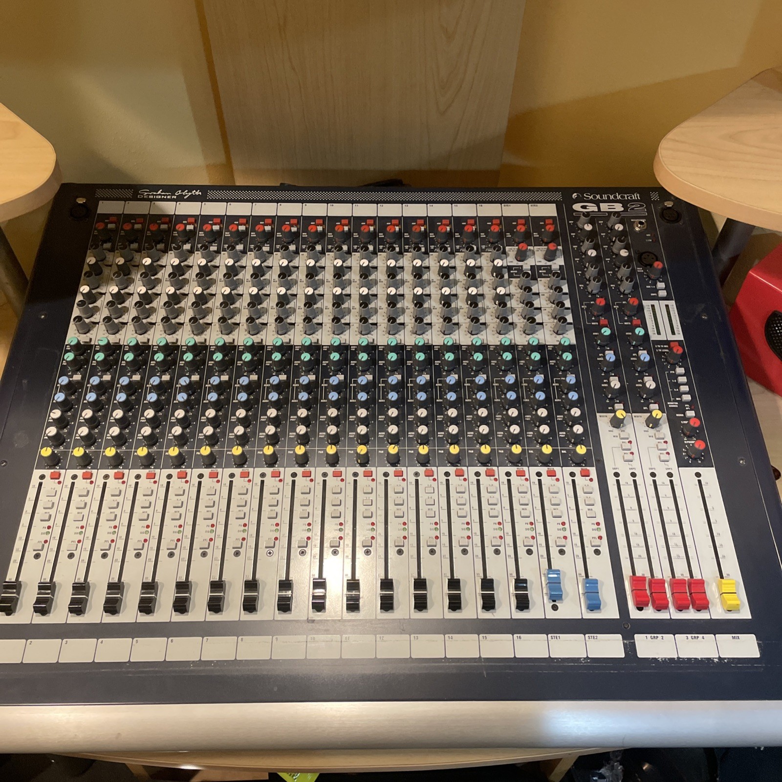 Soundcraft GB2   16 Channel Analog Mixing Board GREAT CONDITION