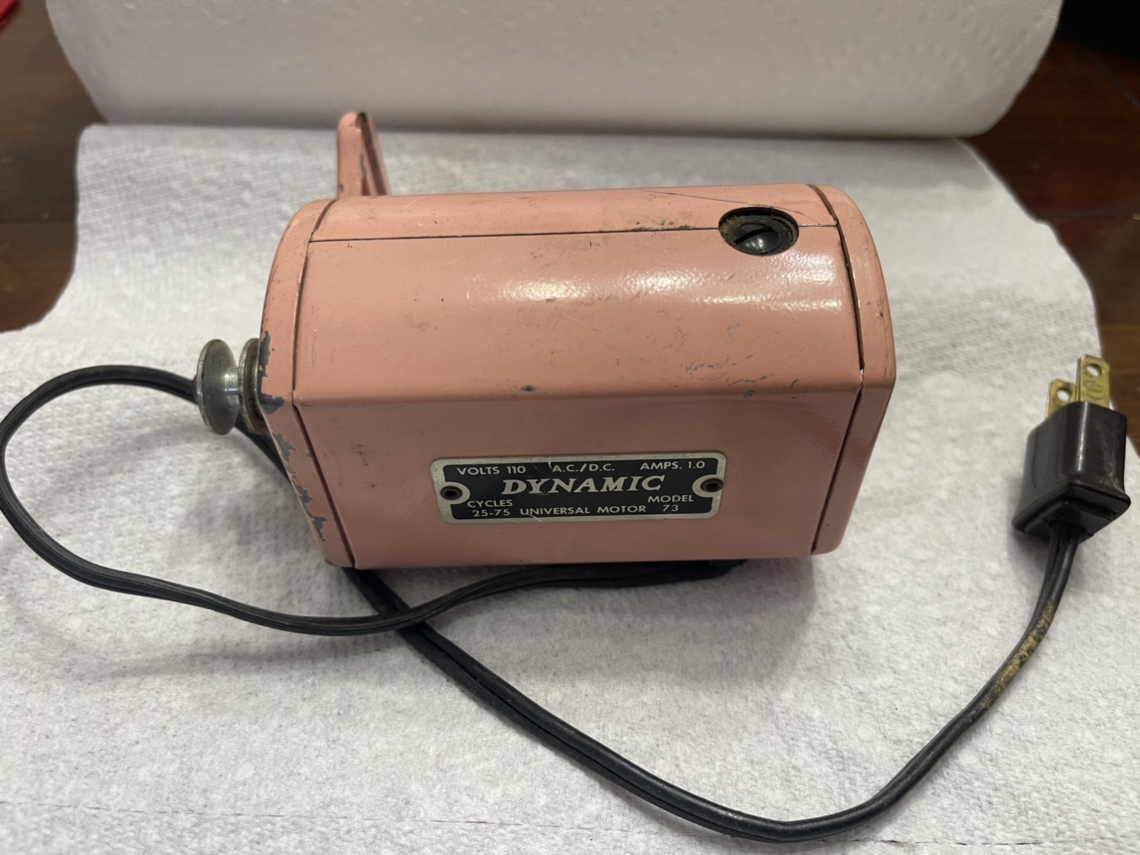 Vintage Dynamic Pink Motor 120V 1A  for sawing machine tested working