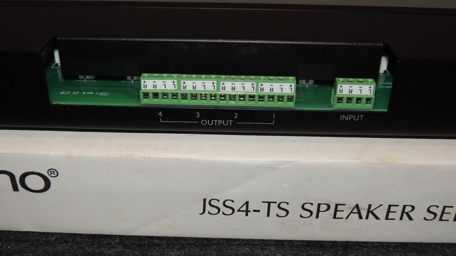 Jamo JSS4-TS Speaker Selector