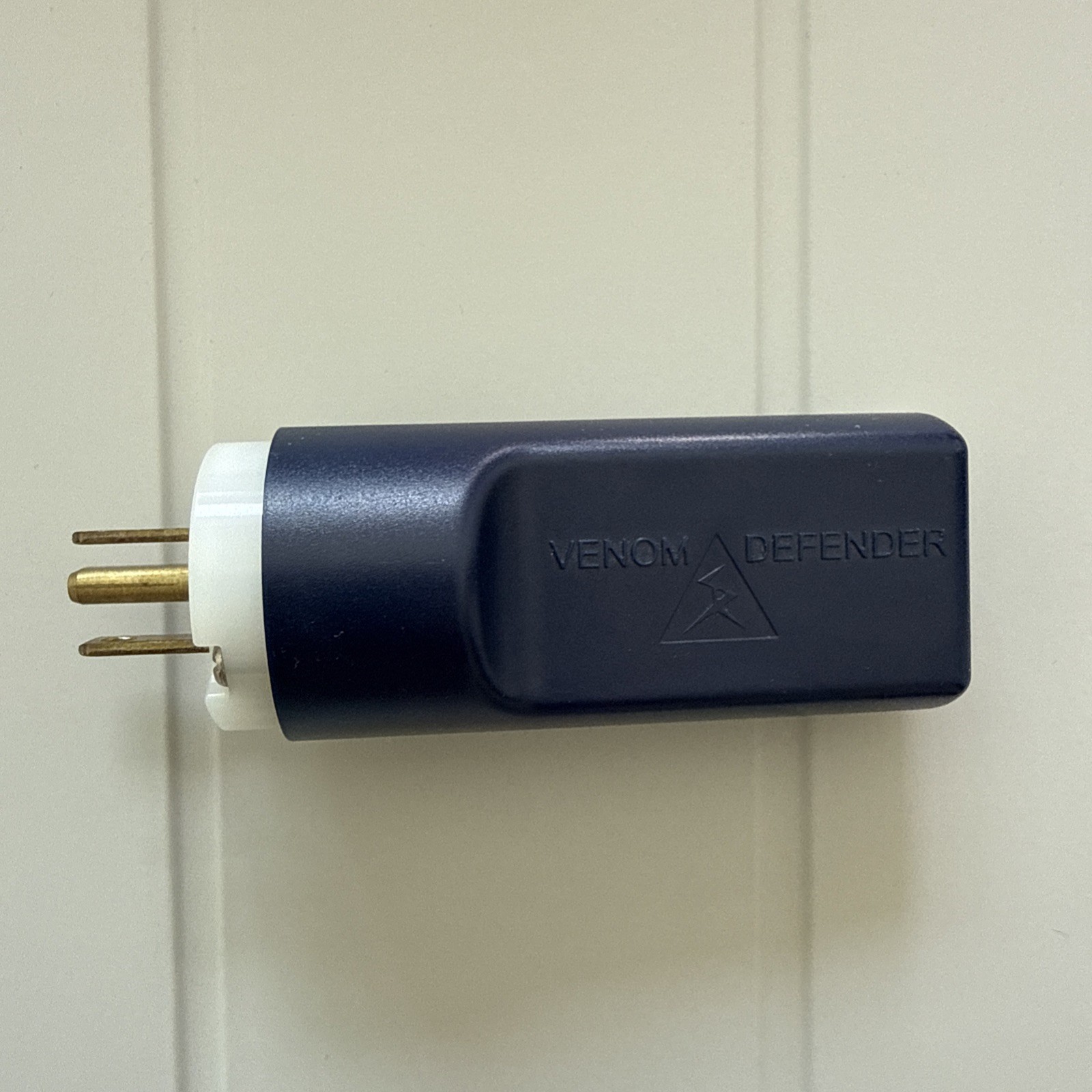 Venom Defender Plug-In Power Conditioner