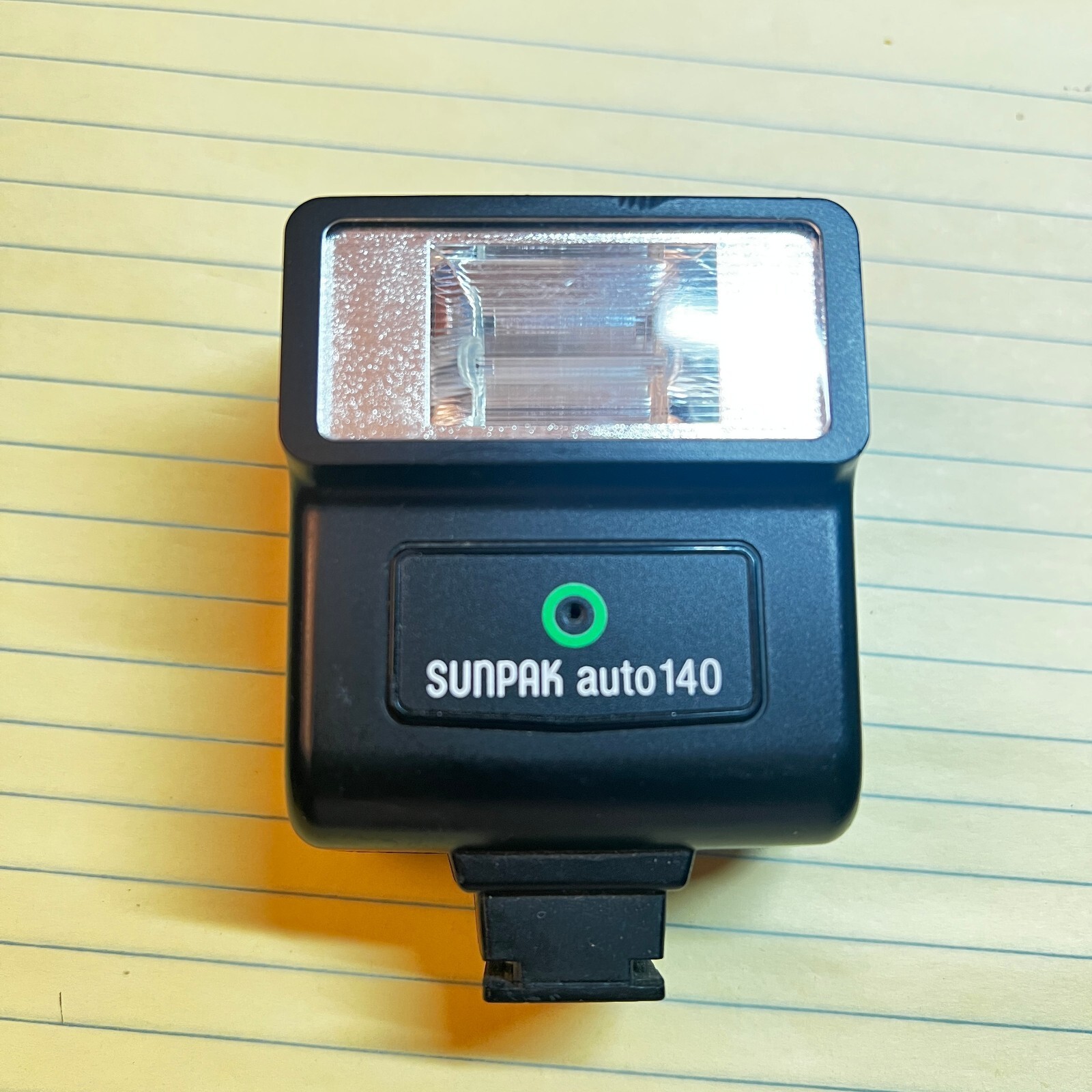 Sunpak Auto 140 Camera Flash - Vintage Classic Flash Unit