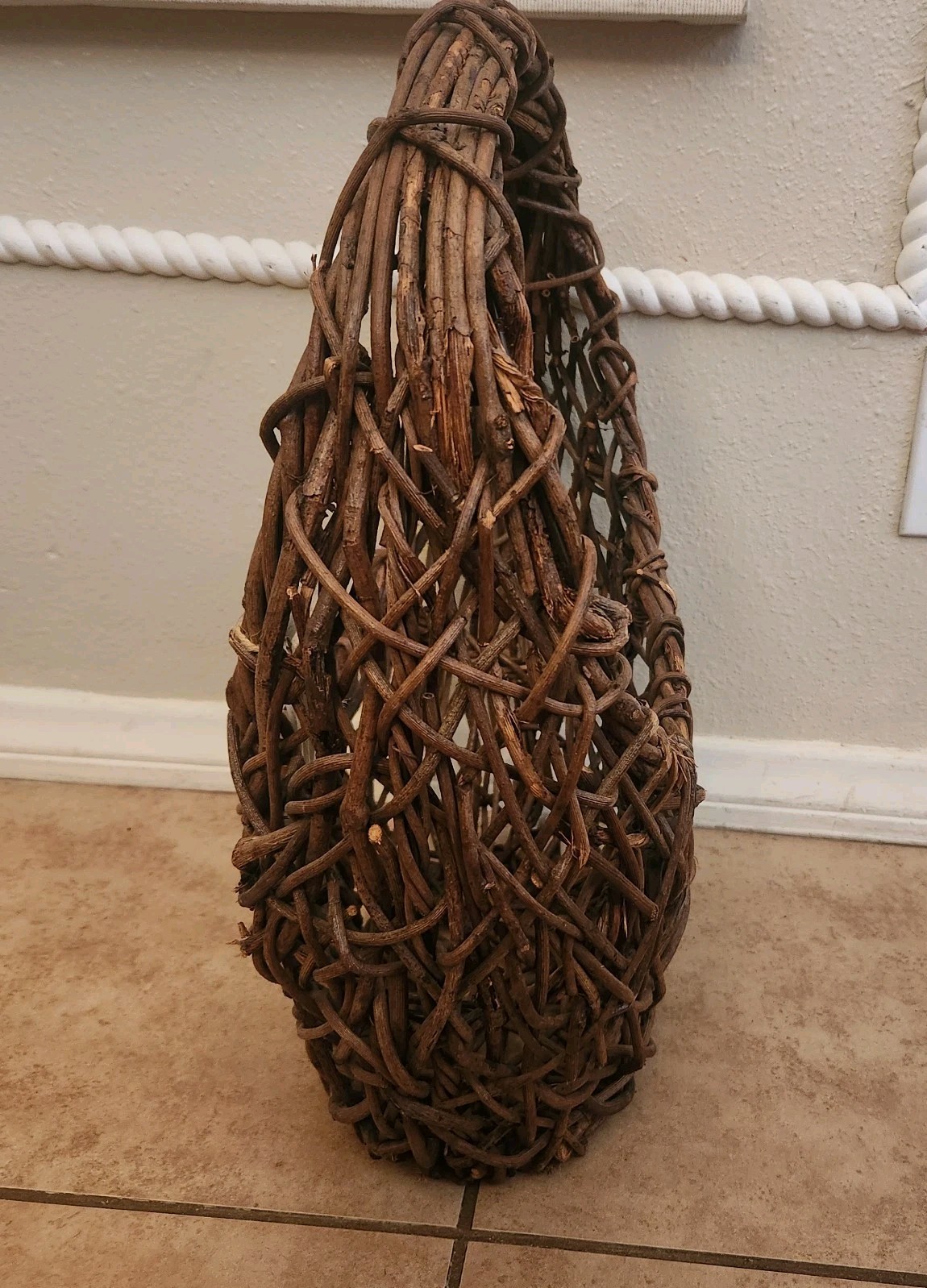 RARE NEW Pottery Barn Grapevine Woven Handle Basket EASTER Spring