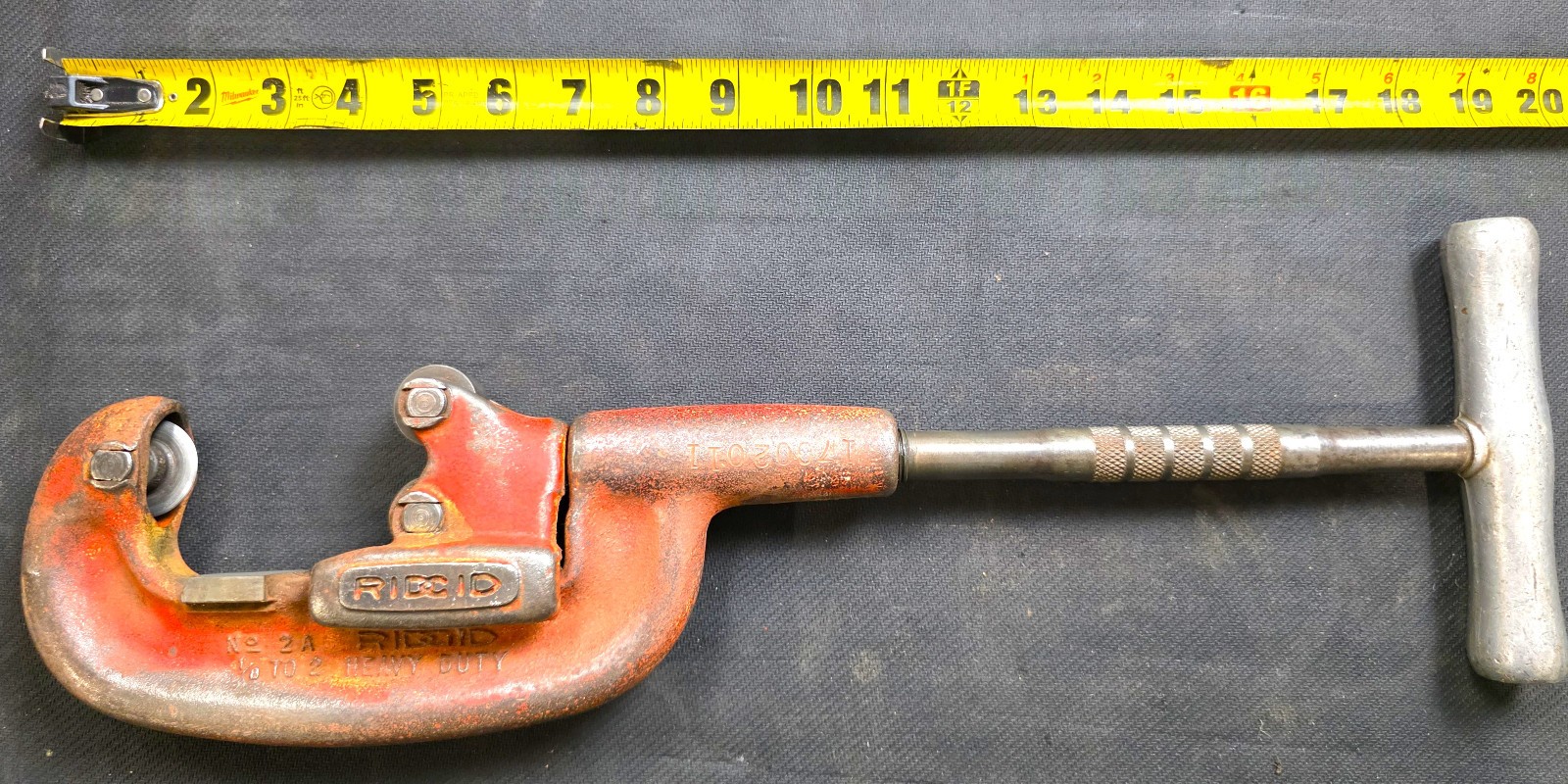 RIDGID  32820  Model 2-A  Adjustable Heavy-Duty Steel Pipe Cutter, 1/8" - 2" USA