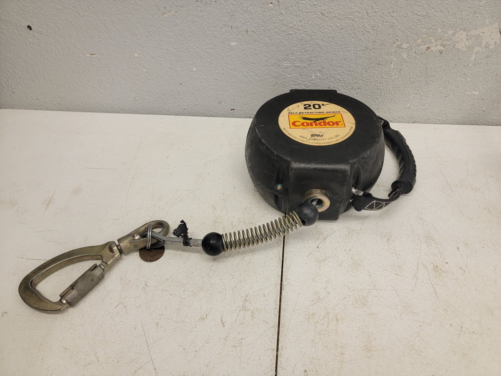Condor 22RT98 Self Retracting Lifeline, 20 Ft., Black