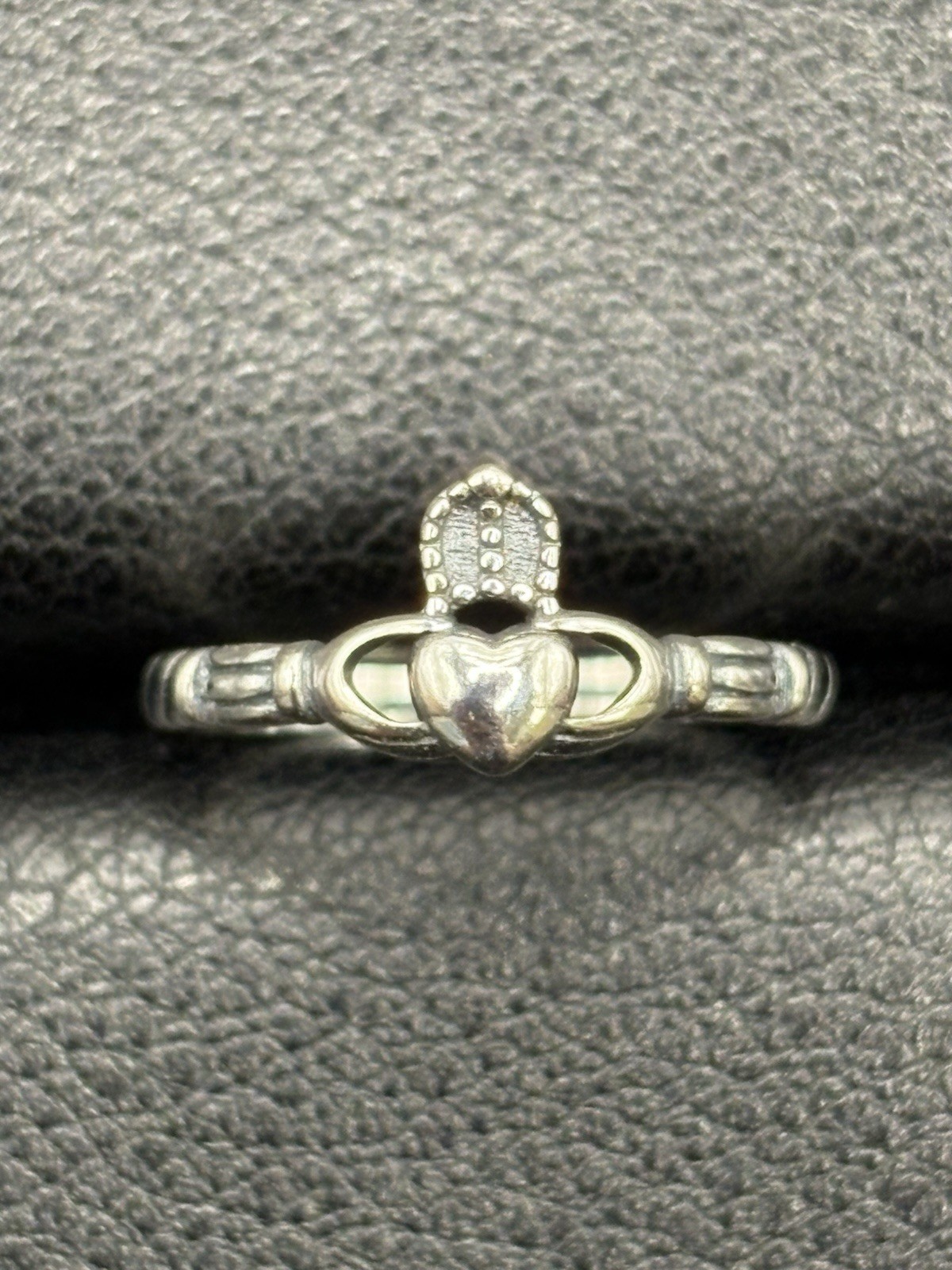 New Condition Sterling Silver Claddagh Toe Ring 925 G13