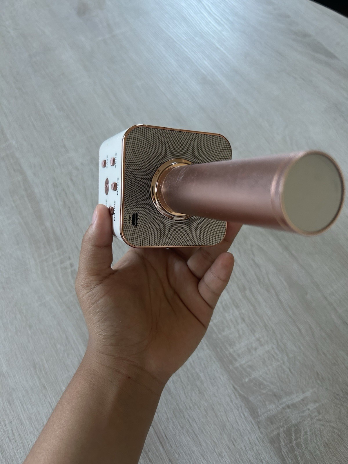 Handheld Karaoke Microphone Pink/White USB On/Off Switch Echo & Volume Control