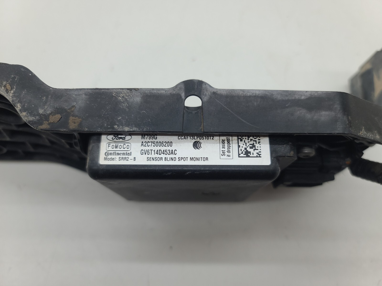 2016 - 2019 FORD ESCAPE RH (passanger side) Blind Spot Sensor W/ Bracket