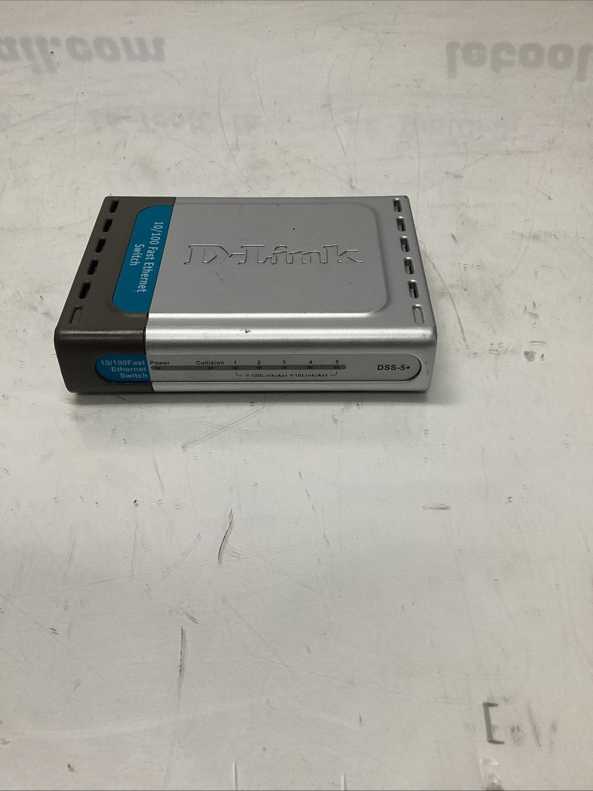 D-Link DSS-5+ BDSS5+A...J1 5-Port Ethernet Switch P-725