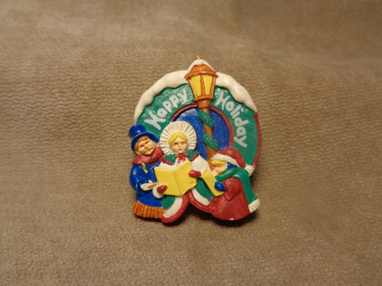 HAPPY HOLIDAY CHRISTMAS CAROLERS 1.75” LAPEL PIN (CB2226)