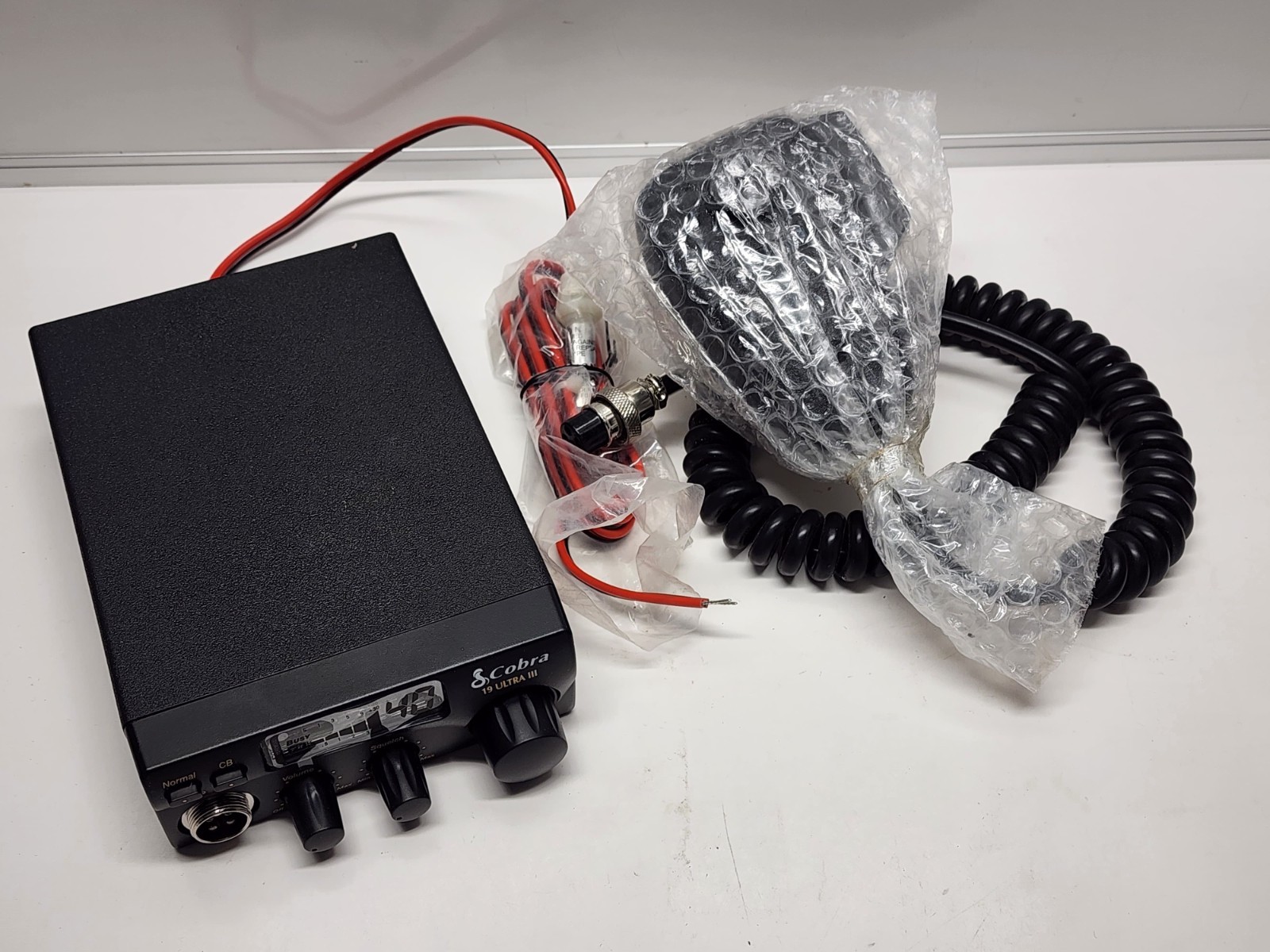 Cobra 19 ULTRA III 40-Channel Compact CB Radio Transceiver w/Mic