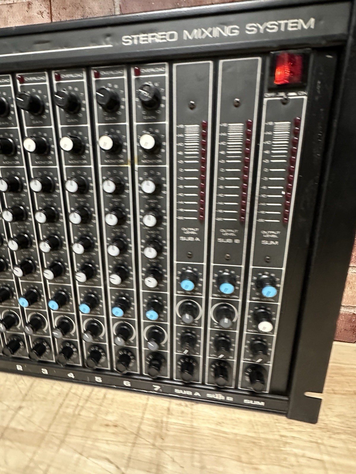 peavey mixer mr7 (read)