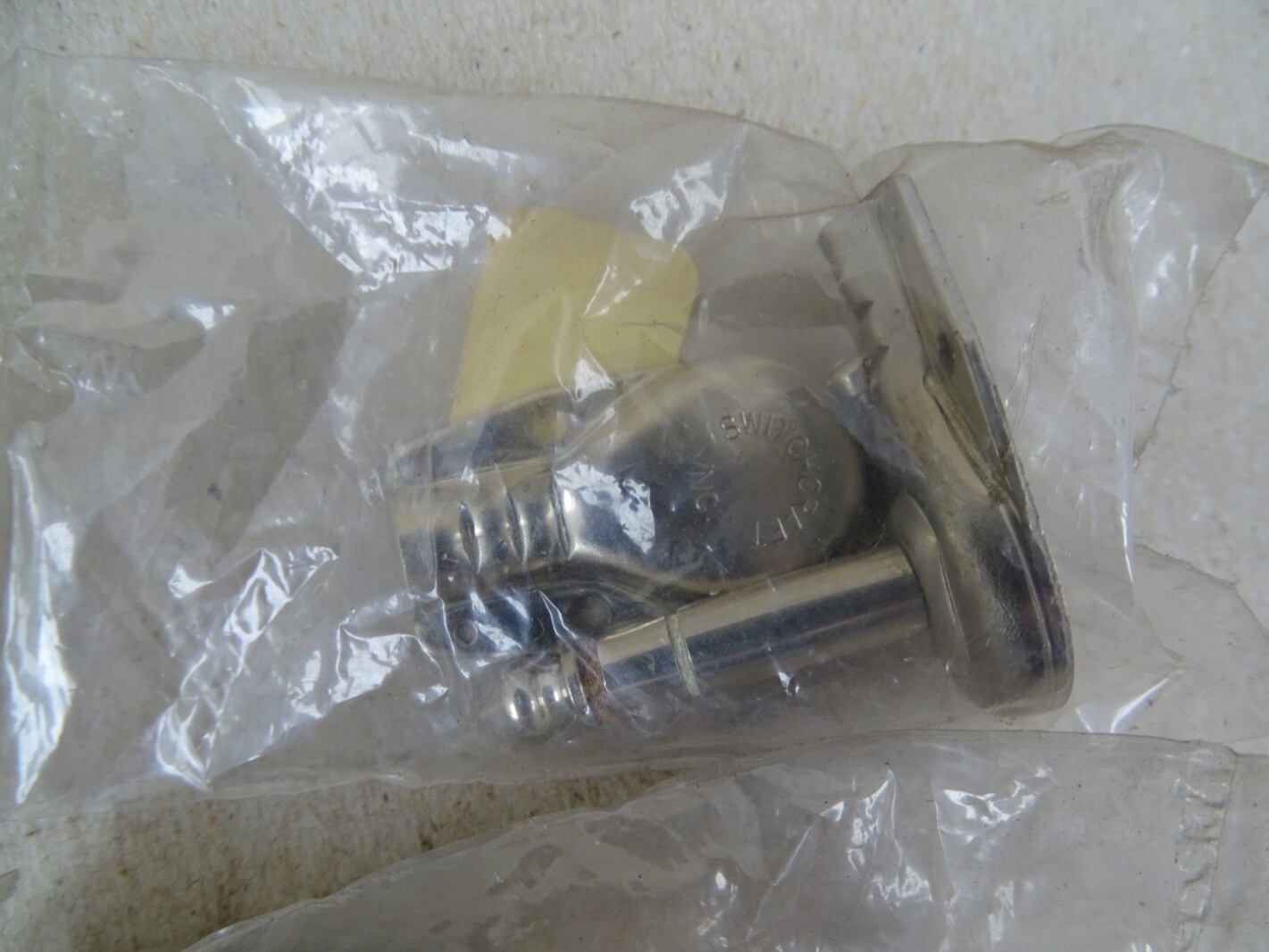(6) SwitchCraft 1/4" Right Angle Jacks , 228